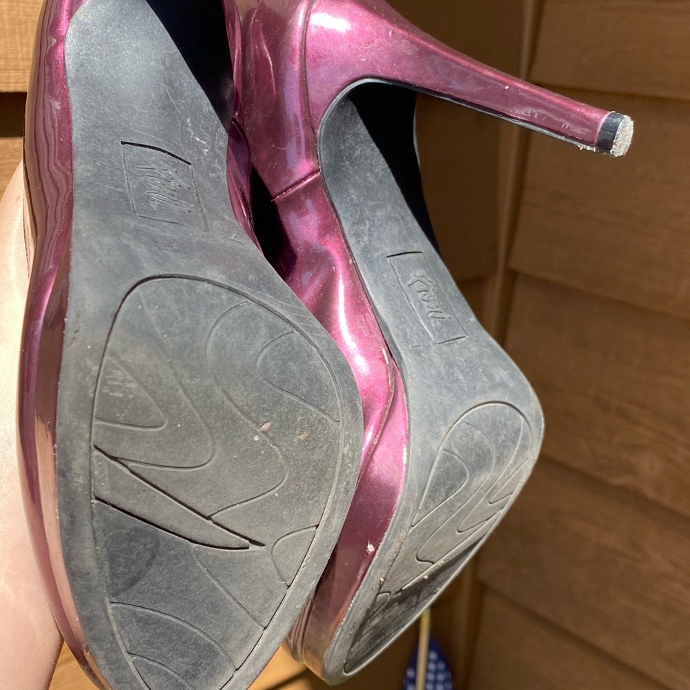 High heels - Picture 4 of 4